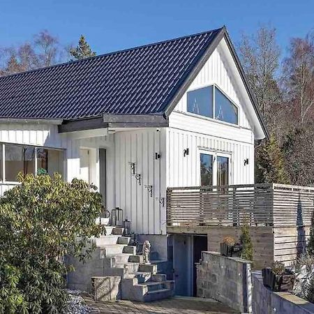 Mysigt Hus Med Natur & Jacuzzi I Olofstorp Göteborg Extérieur photo