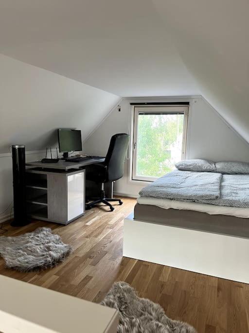 Mysigt Hus Med Natur & Jacuzzi I Olofstorp Göteborg Extérieur photo