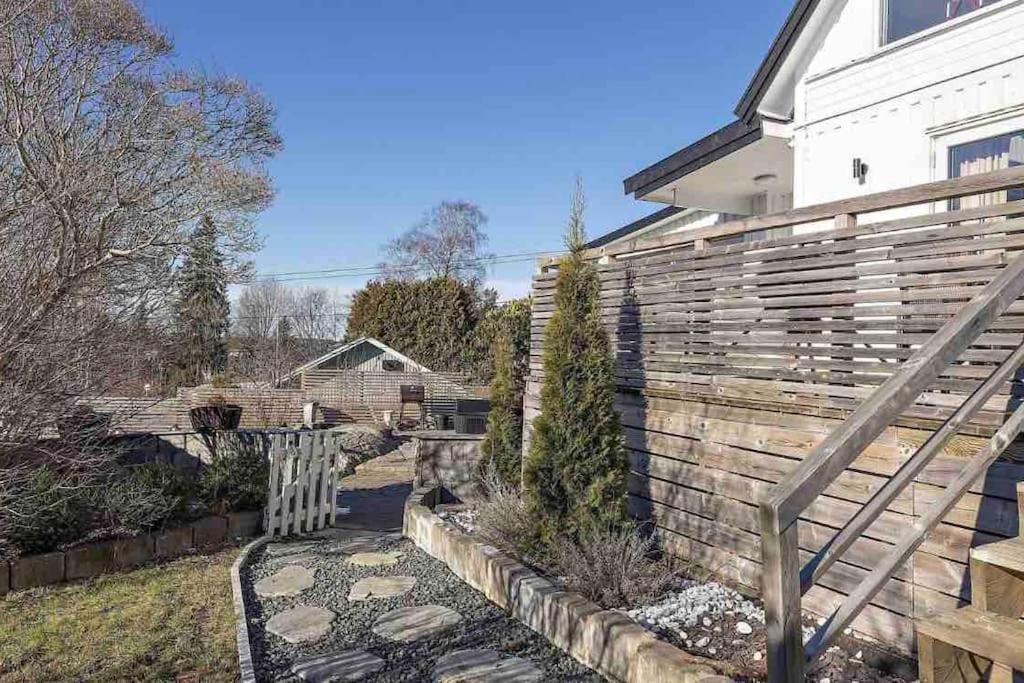 Mysigt Hus Med Natur & Jacuzzi I Olofstorp Göteborg Extérieur photo