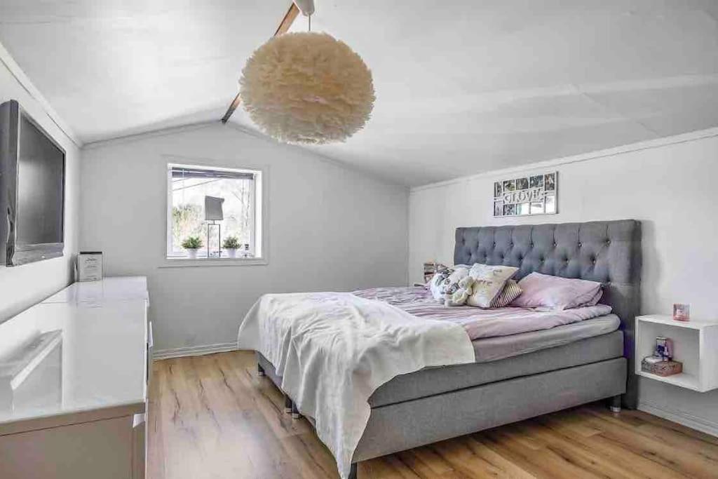 Mysigt Hus Med Natur & Jacuzzi I Olofstorp Göteborg Extérieur photo